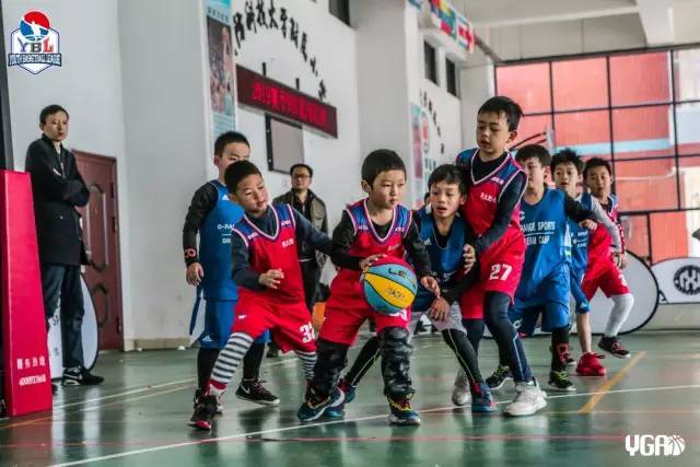  电竞公益赛温暖开启，爱心传递彰显体育精神  