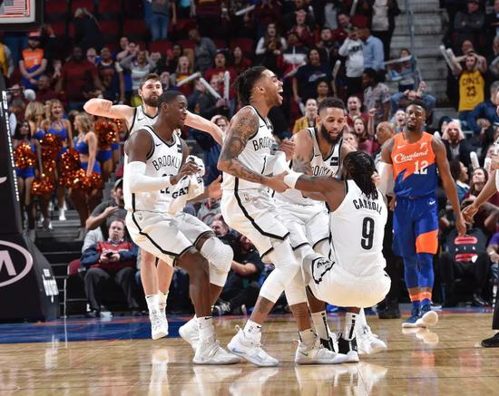  天津先行者外线发威，三分雨浇灭吉林队