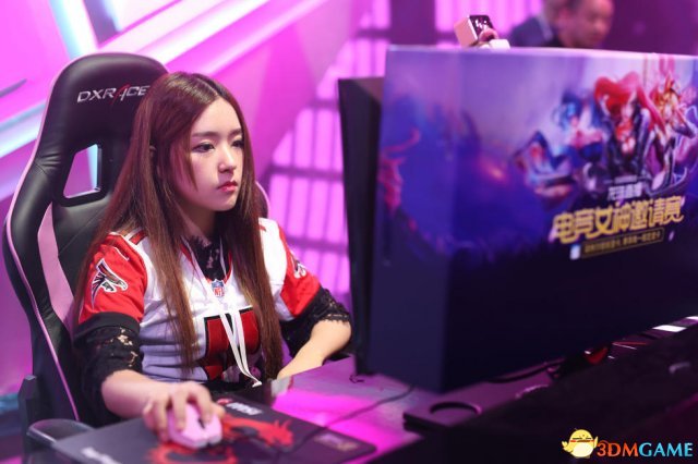  电竞女选手破纪录，巾帼不让须眉男
